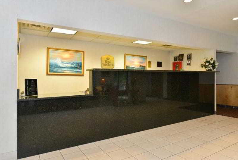 Best Western Plaza Saugatuck